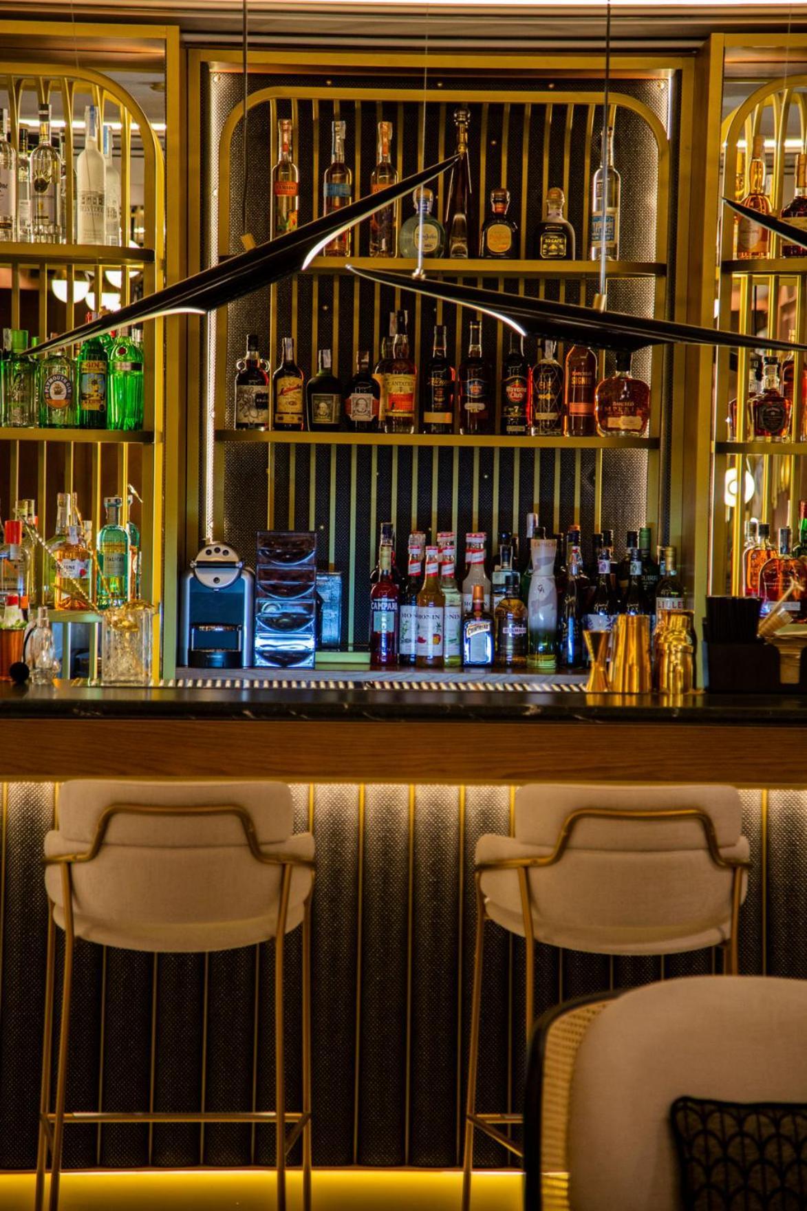 Myr Palacio Vallier Βαλένθια Εξωτερικό φωτογραφία The bar at the 1900 restaurant