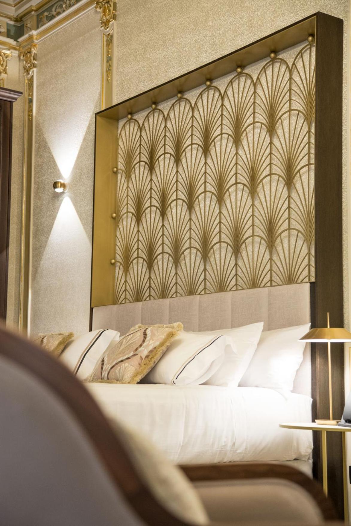 Myr Palacio Vallier Βαλένθια Δωμάτιο φωτογραφία A bedroom at the hotel